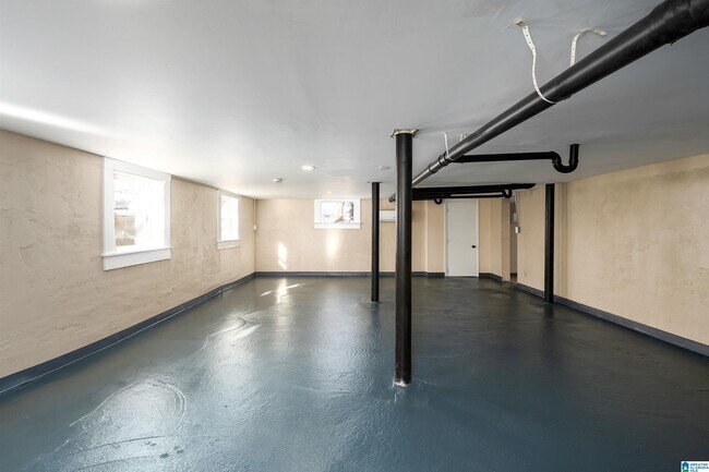 Building Photo - 4312 51st Ave N