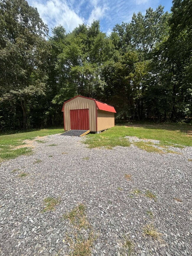 Building Photo - 4720 Old Metal Rd