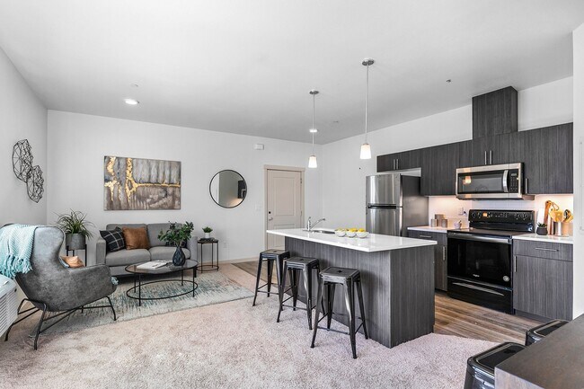 Building Photo - Kingwood Lofts 1 bedroom