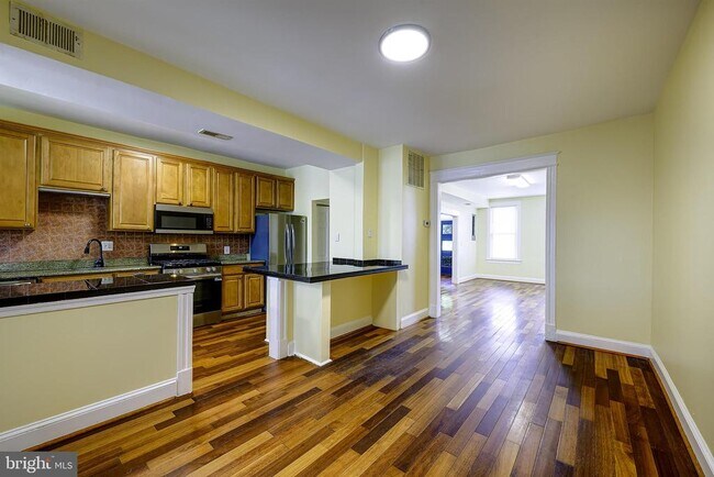 Building Photo - 5518 13th St NW