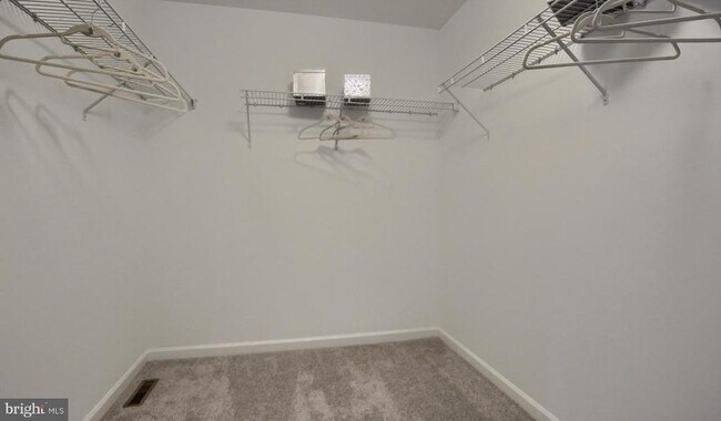 Building Photo - 1706 Shady Ln