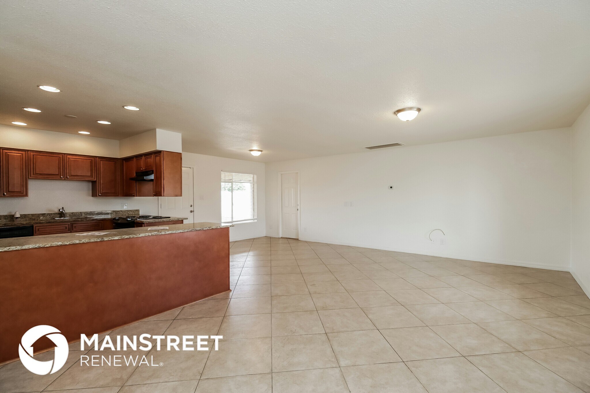Building Photo - 4725 W Crittenden Ln