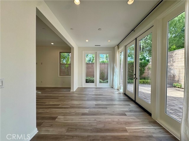 Building Photo - 51 Elmdale