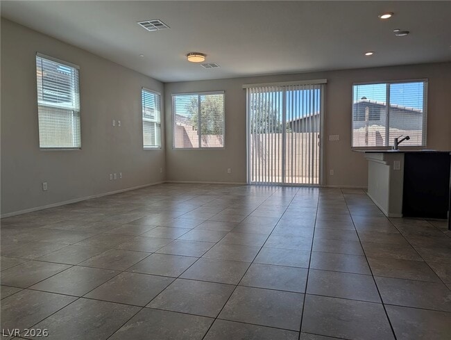 Building Photo - 1290 Paseo del Oso Ln