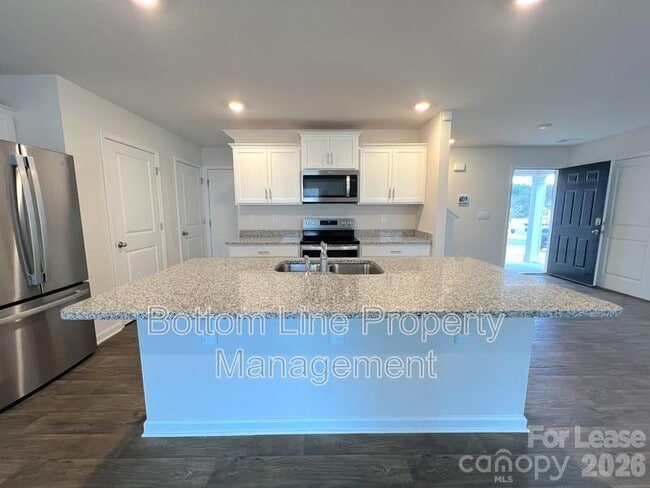 Building Photo - 1603 Blue Velvet Ln