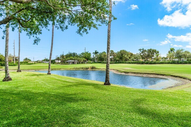 Building Photo - 5142 Lake Catalina Dr