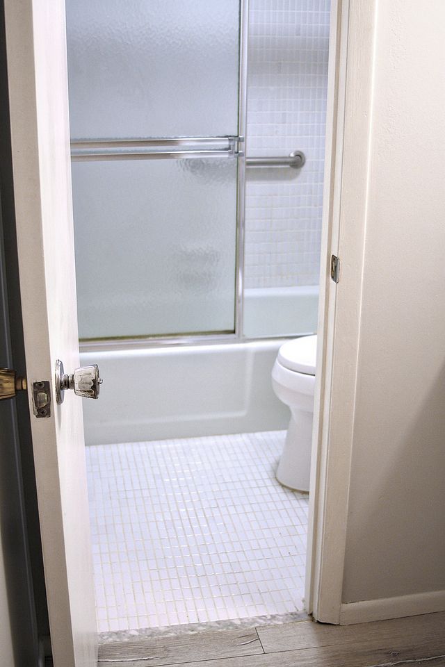 Building Photo - 4210 Ironwood Cir