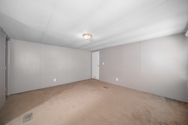 Building Photo - 13336 Enchanted Ct