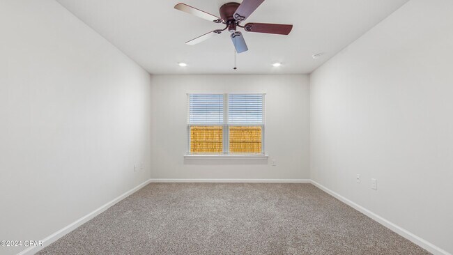 Building Photo - 5037 Rivergrass Dr