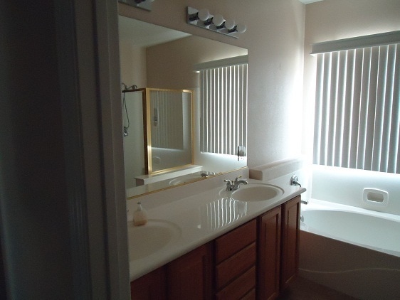 Building Photo - Newly Updated Single-Story in Southern Highlands