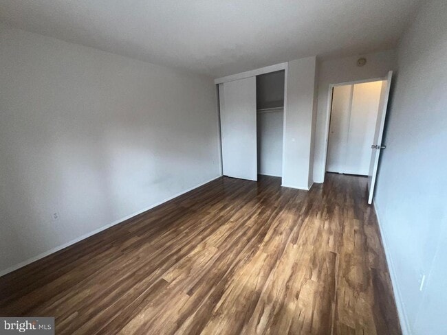 Building Photo - 2101 Chestnut St