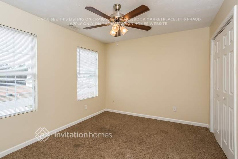 Building Photo - 215 Bramble Bush Trail