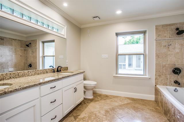 Building Photo - 6908 Lavendale Ave