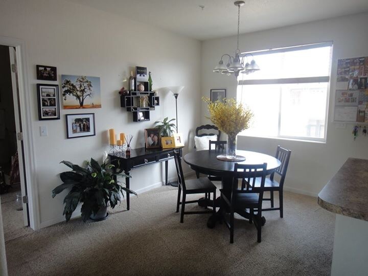 Building Photo - 2862 Kansas Dr