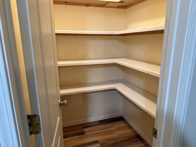 Building Photo - 3345 Malvern Rd