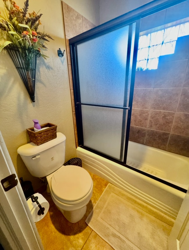 Building Photo - 3369 S 1100 W