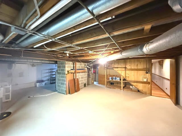 Building Photo - 810 S Edgewood Ln