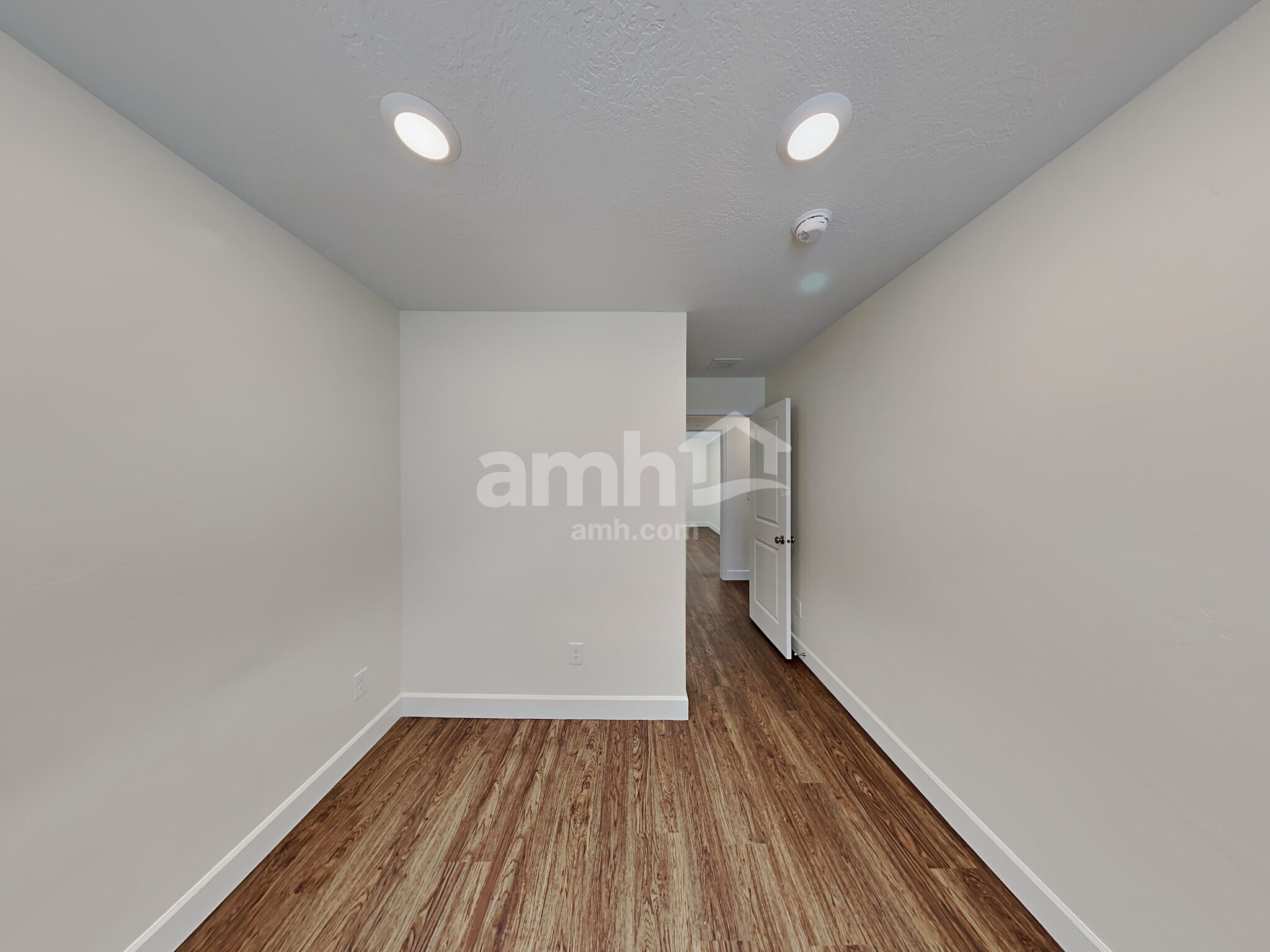 Building Photo - 2360 S Wild Horse Way