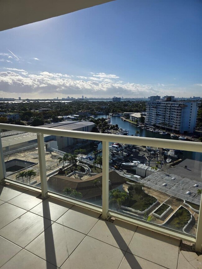 Building Photo - 13499 Biscayne Blvd