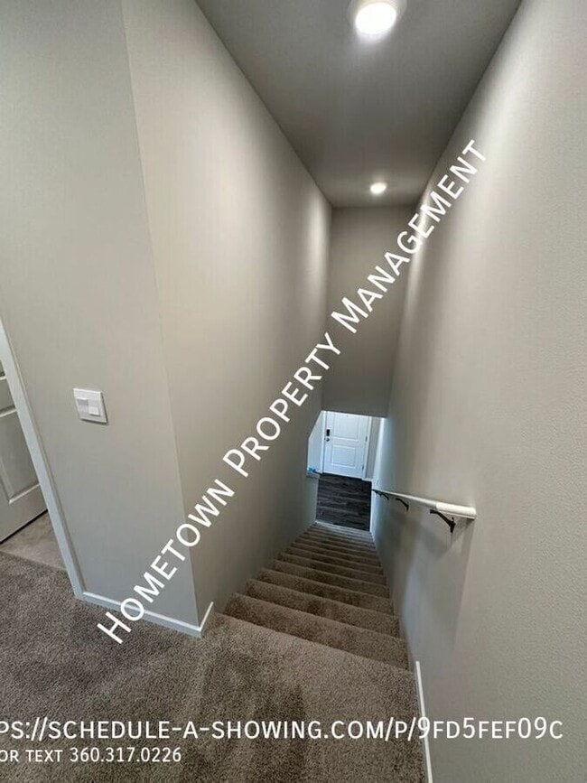 Building Photo - 2403 Trailside Dr NE