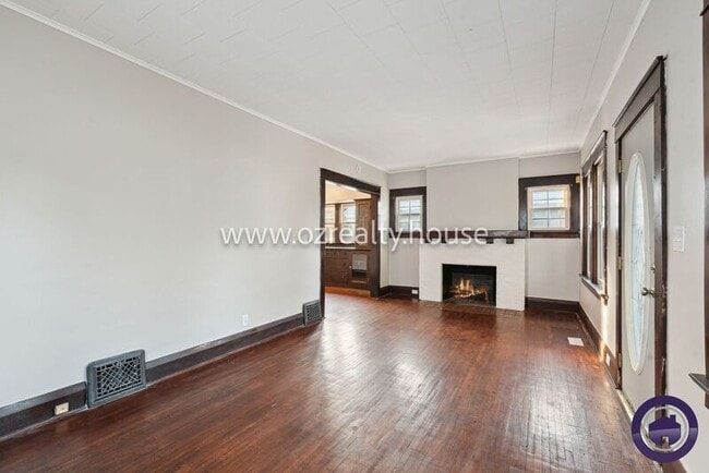 Building Photo - 1525 Waverly Ave