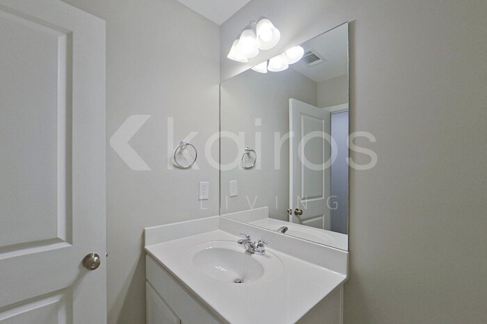 Building Photo - 155 Williams Ln