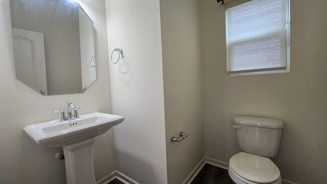 Building Photo - 489 Green Arbor Ln
