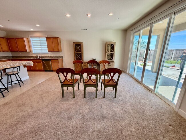 Building Photo - Vacaville 4 Bed | 3 Bath | Single-Story | 2,490 SF | Built in 2021