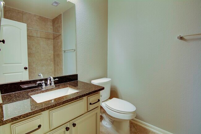 Building Photo - 222 Cheswood Forest Dr