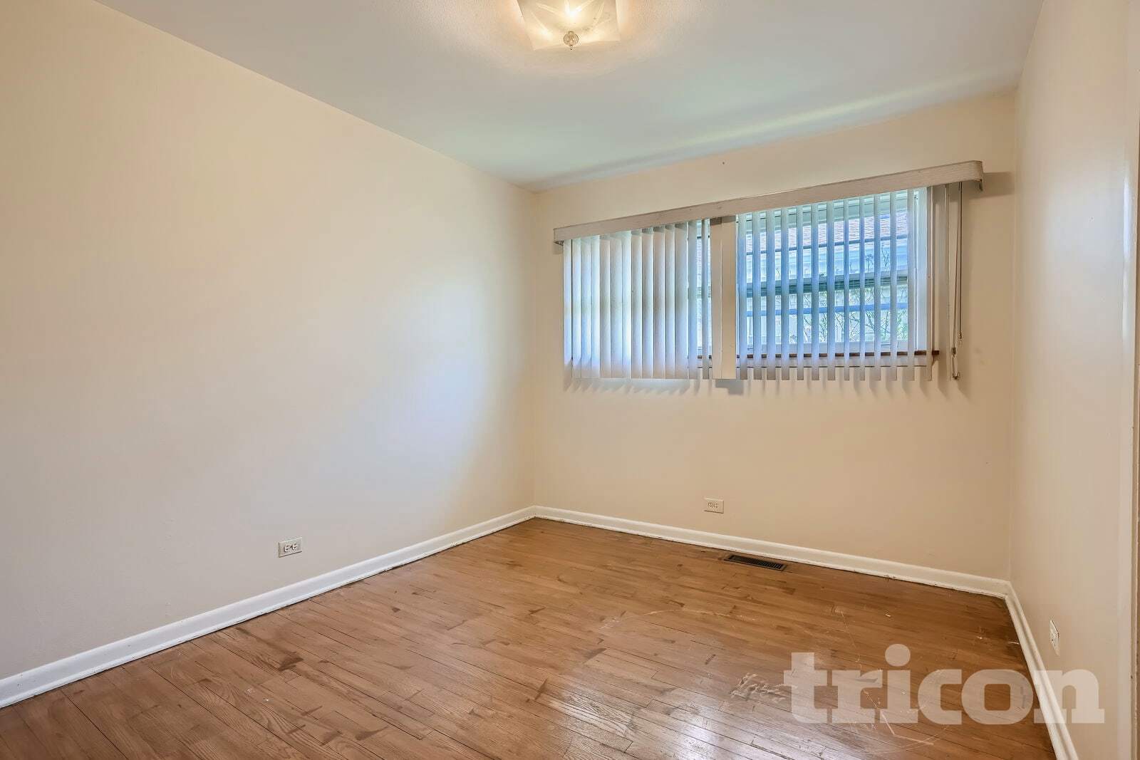 Building Photo - 8512 Frontage Rd