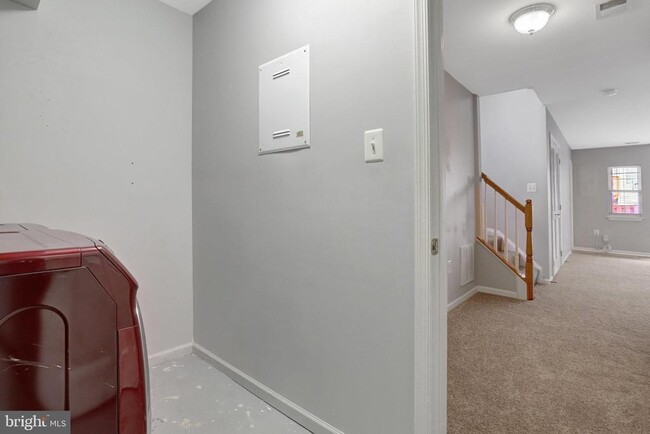 Building Photo - 7355 Bloomington Ct