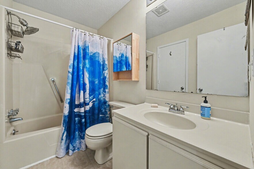 Building Photo - 1263 Marshview Dr