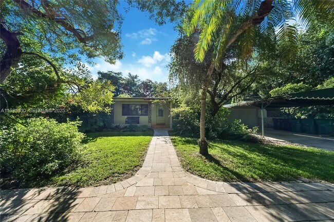 Building Photo - 6290 SW 86th St