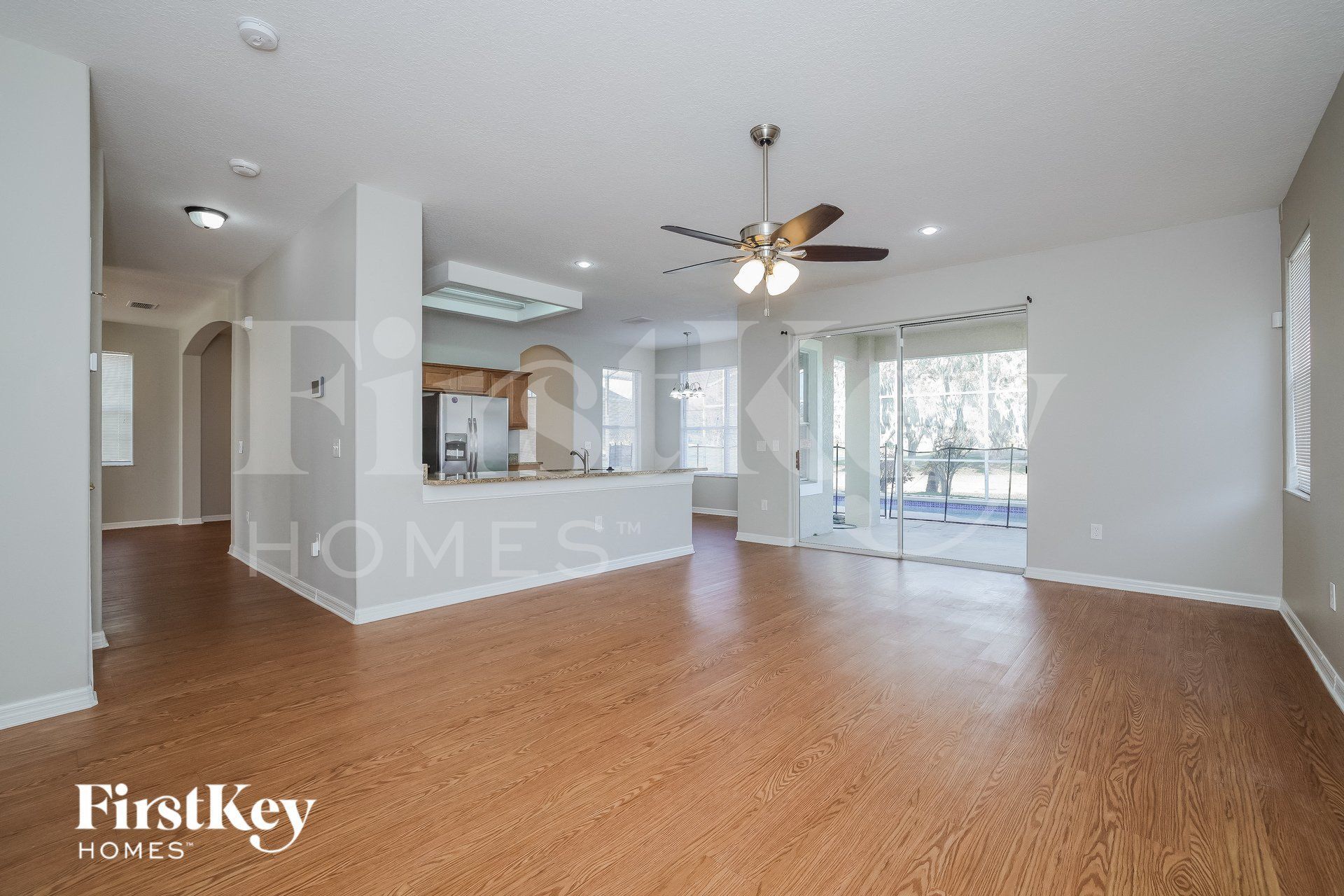 Building Photo - 1660 The Oaks Blvd