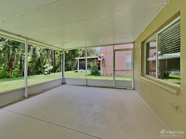 Building Photo - 27209 La Jolla Way