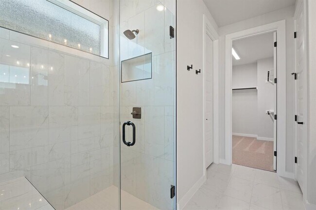 Building Photo - 144 Granit Oak Dr