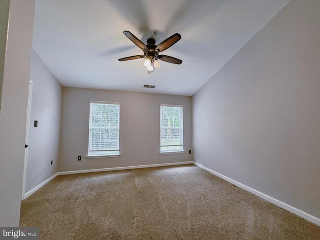 Building Photo - 9837 Sherwood Farm Rd