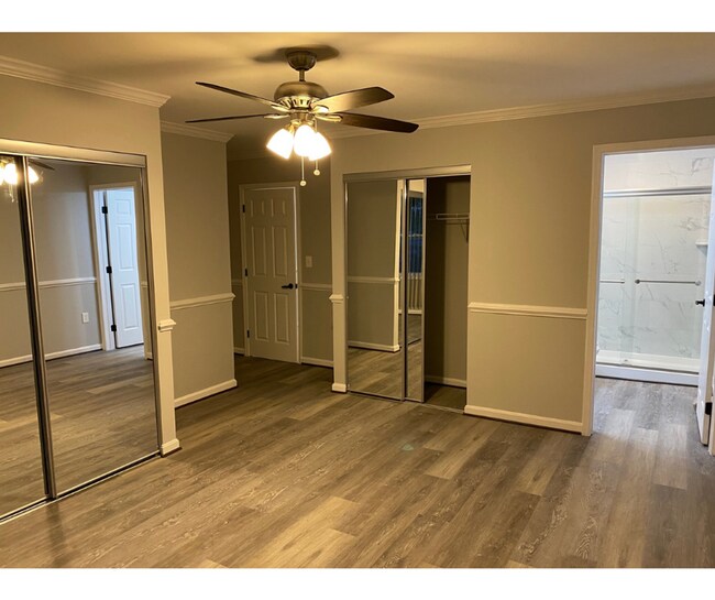 Building Photo - 15 Village Rd