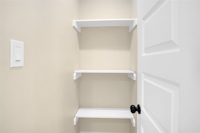 Building Photo - 835 22nd St