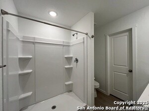 Building Photo - 534 Chevre Rd