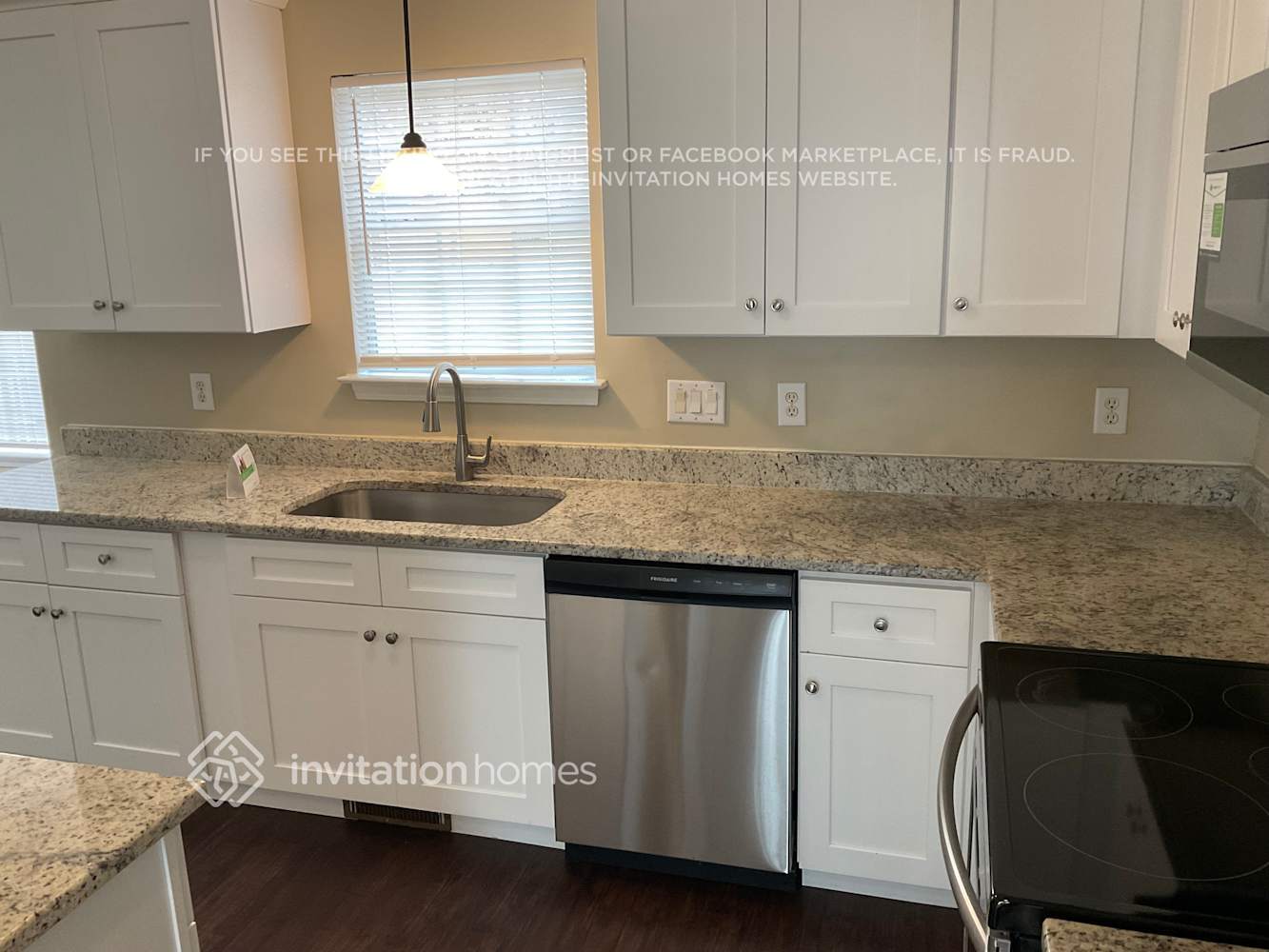 Building Photo - 2343 Century Oaks Ln