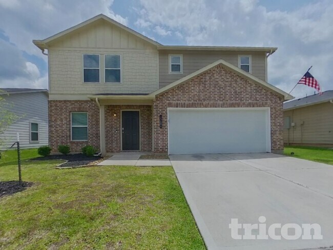 Building Photo - 15684 Del Norte Dr