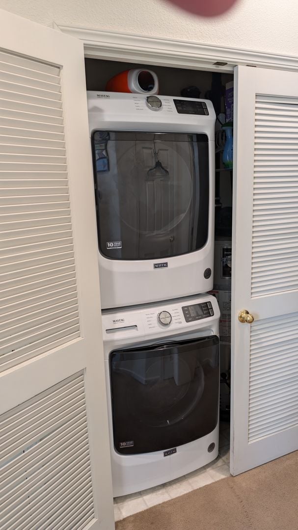 Building Photo - WELCOME HOME! Available 2 Bedroom 2 Bath Located in Elk Grove! Contact us today!!!