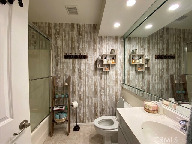 Building Photo - 24227 Avenida De Las Flores