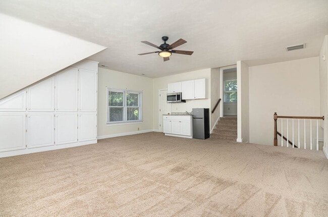 Building Photo - 2617 All Saints Ct