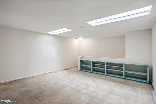 Building Photo - 3202 Eaton Ct