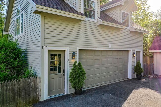 Building Photo - 1439 NY-9P