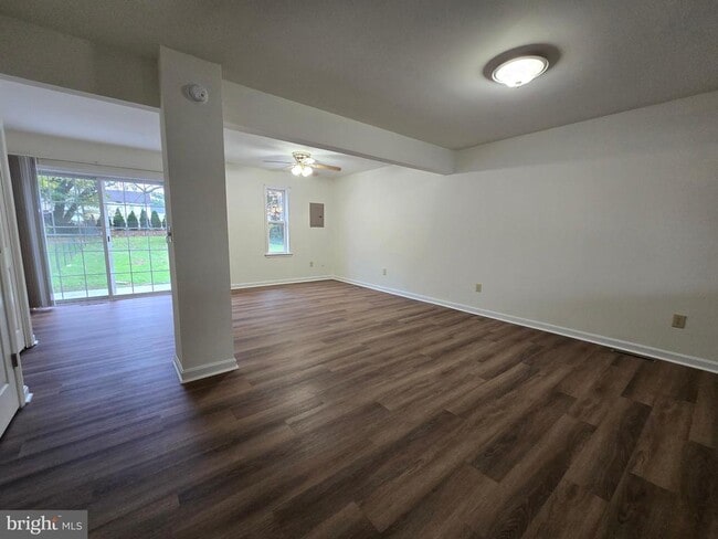 Building Photo - 116 Lowber St