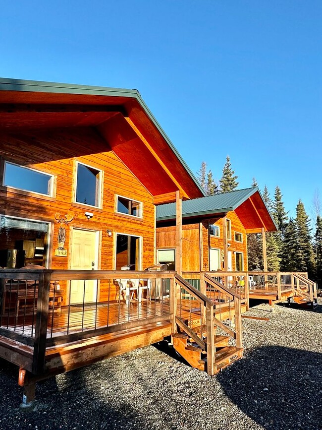 Building Photo - STR - 37900 Loriwood Drive