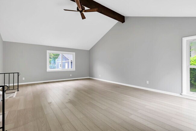 Building Photo - 869 Afton-